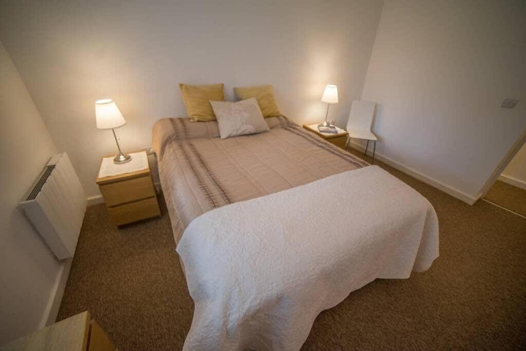 Champion Court Two Bedroom Flat Bristol Exterior foto